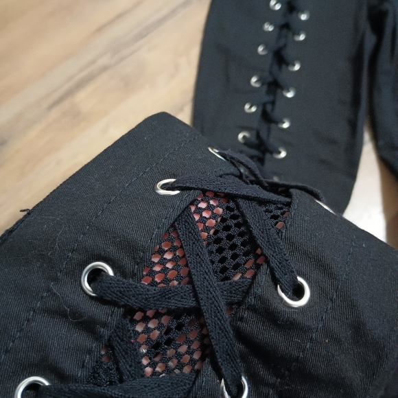 Royal bones pants - Picture 3 of 7